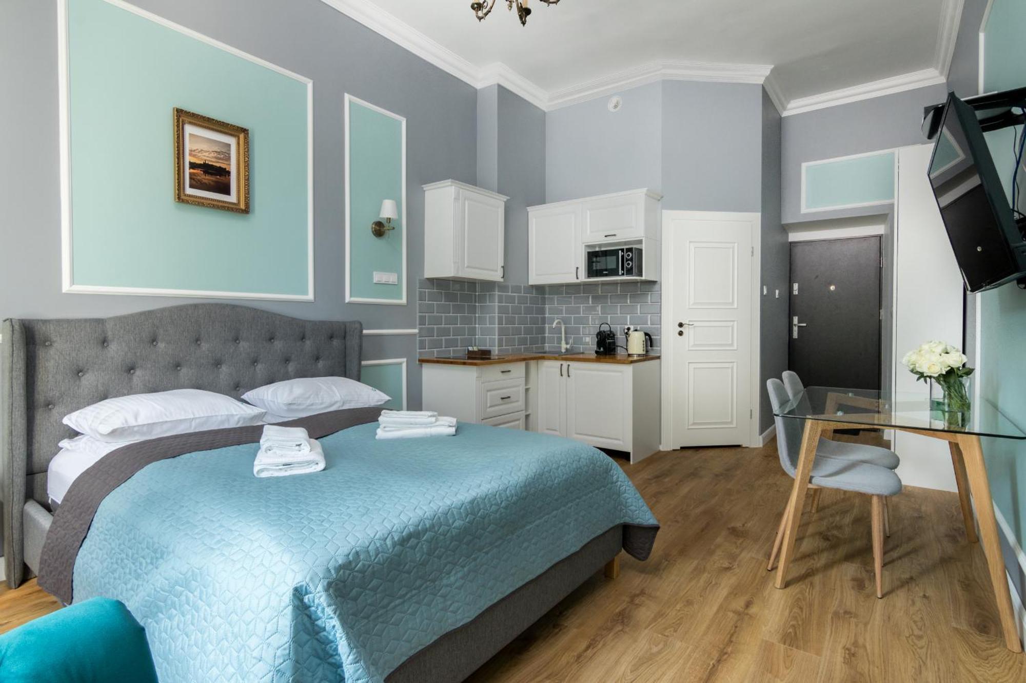 Apartment Karmelicka Stylish In Cracow By Renters