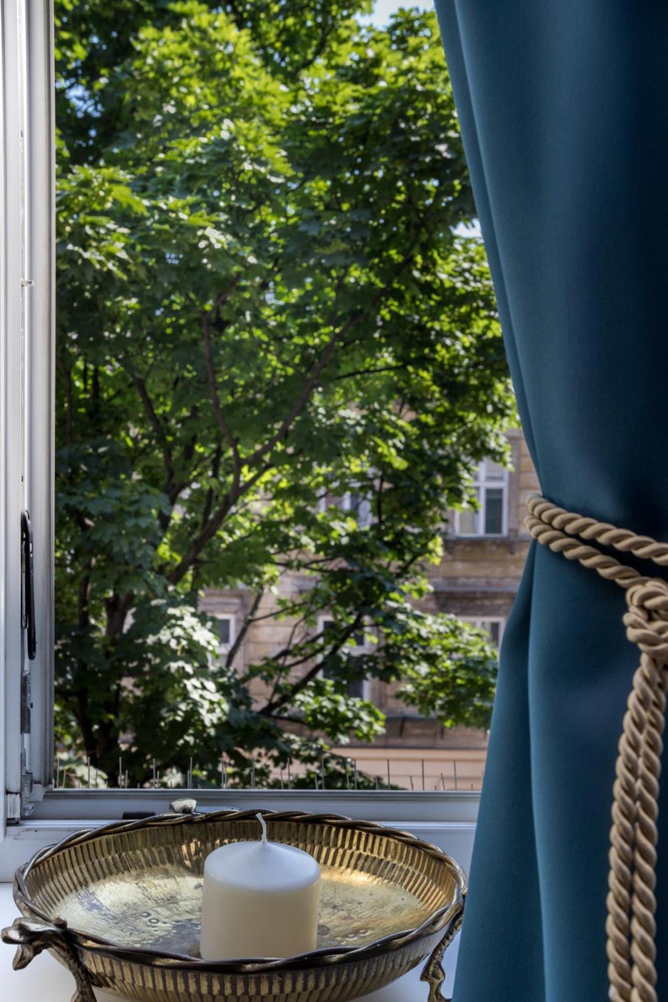 Karmelicka Stylish In Cracow By Renters Apartment